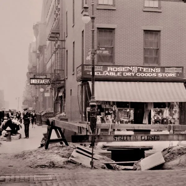 Undertakers & Reliable Dry Goods -- 1931